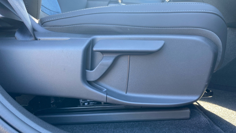 Volvo EX30 200kW SM Extended Range Plus 69kWh 5dr Auto Electric Estate